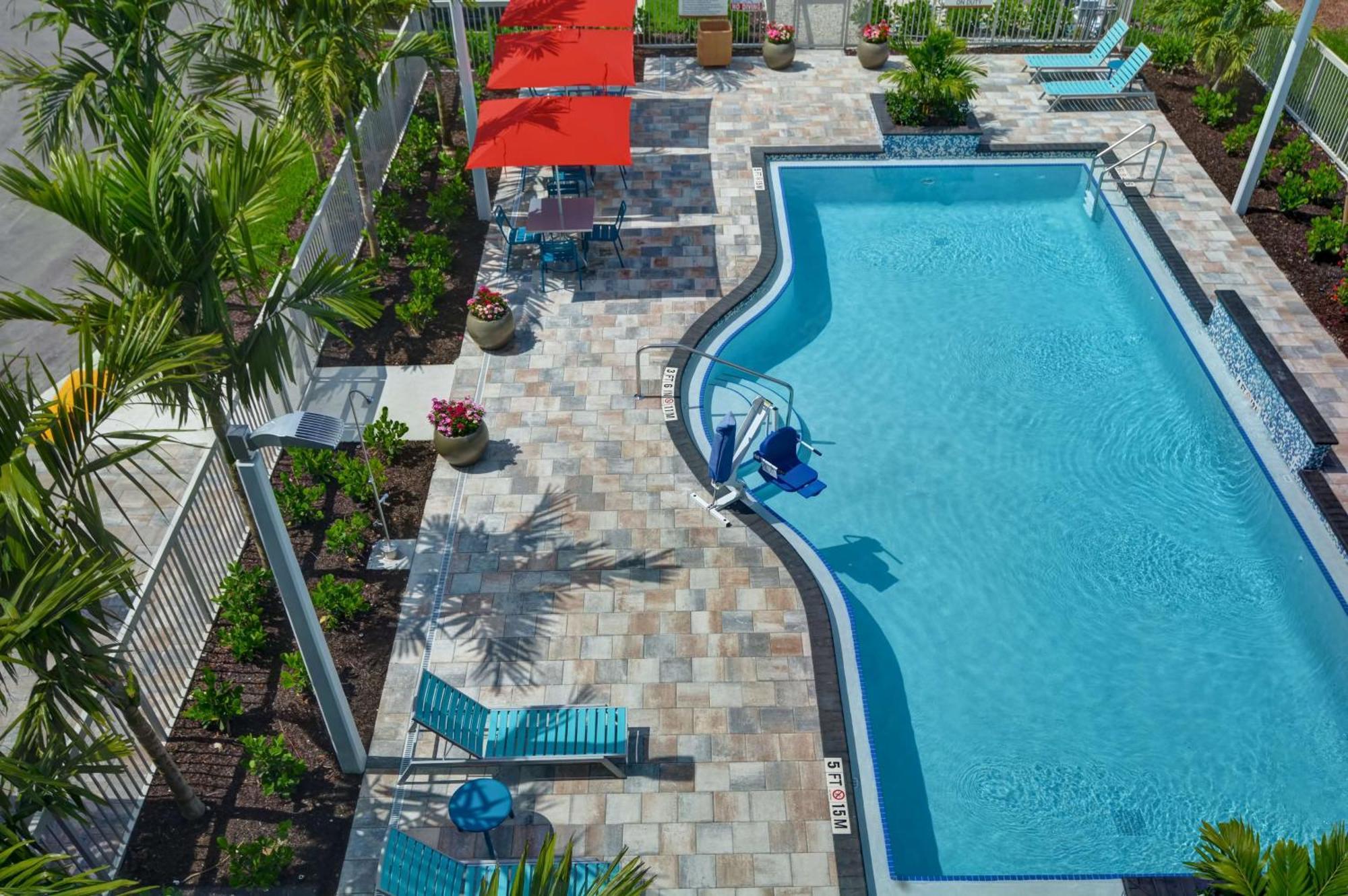 Home2 Suites By Hilton Naples I-75 Pine Ridge Road Zewnętrze zdjęcie