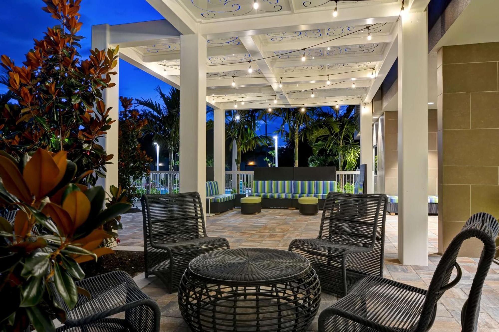Home2 Suites By Hilton Naples I-75 Pine Ridge Road Zewnętrze zdjęcie